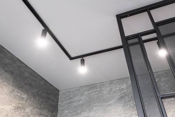 Матовый натяжной потолок в квартире